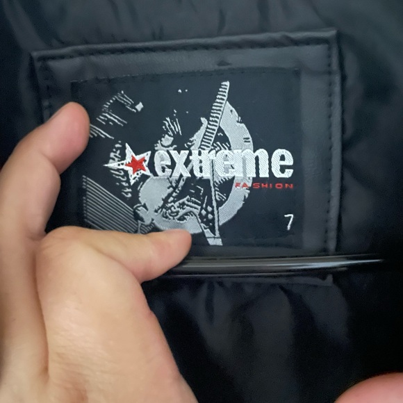 Jacket - Picture 3 of 6